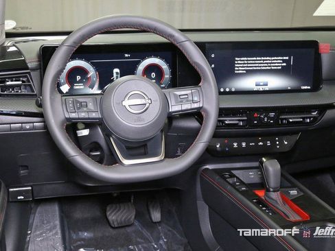 New 2026 Nissan Kicks SR image 2