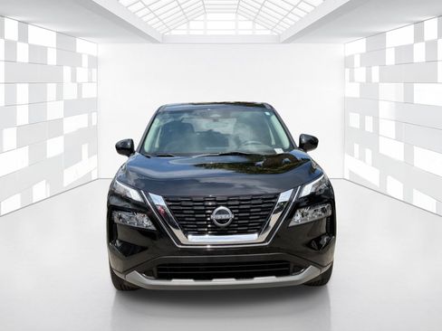 Used 2023 Nissan Rogue SV FWD image 2
