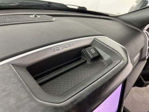 Used 2024 RAM 2500 Big Horn image 31