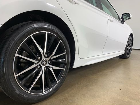 Used 2023 Toyota Camry SE image 34