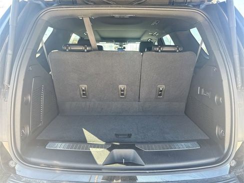 Used 2021 Chevrolet Tahoe Z71 w/ Z71 Signature Package image 24