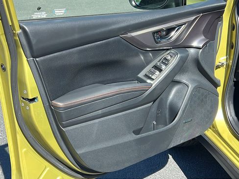 Certified 2022 Subaru Crosstrek 2.5i Limited w/ Moonroof Package 2 AWD/4WD image 24