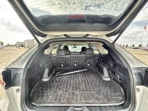 Used 2020 Subaru Outback Limited w/ Popular Package #2 AWD/4WD image 24