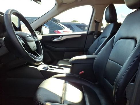 Used 2020 Ford Escape SEL image 13