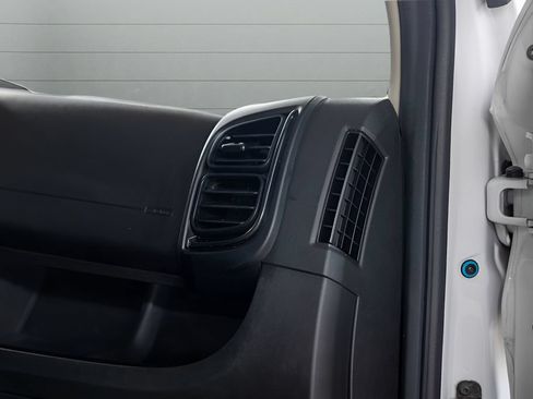 Used 2025 RAM ProMaster 2500 w/ Convenience Group FWD image 40