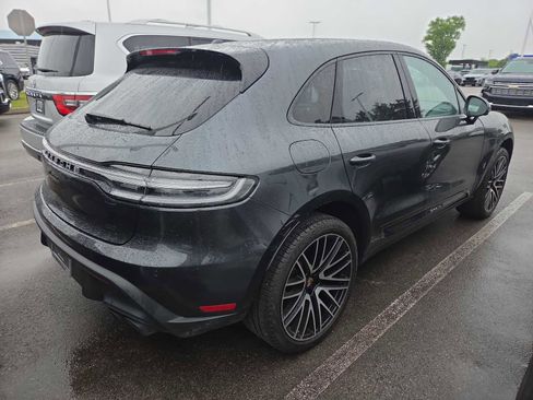 Used 2024 Porsche Macan AWD/4WD image 3