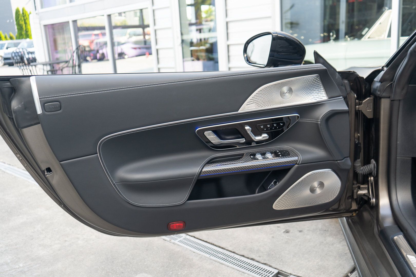Used 2023 Mercedes-Benz SL 63 AMG 4MATIC image 12