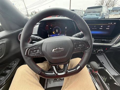 Used 2024 Chevrolet Trax RS image 30