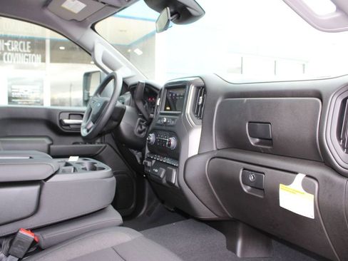 New 2026 Chevrolet Silverado 2500 Custom w/ Custom Convenience Package image 32