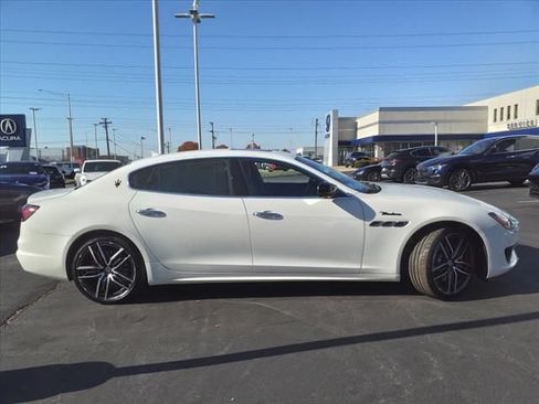 Used 2024 Maserati Quattroporte Modena Ultima Q4 AWD/4WD image 2