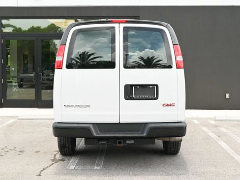 Used 2021 GMC Savana 2500 RWD image 6