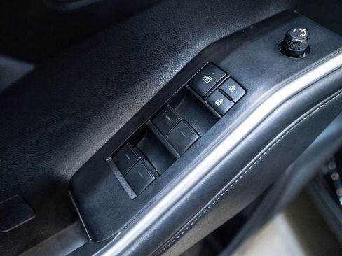 Certified 2022 Toyota Highlander LE image 21