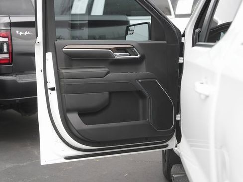 Used 2024 Chevrolet Silverado 1500 LT image 29