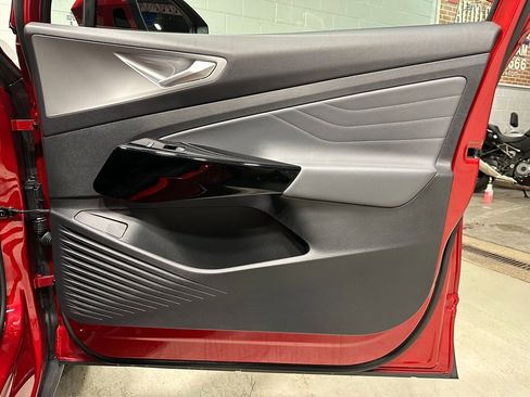 Used 2023 Volkswagen ID.4 Pro S image 10