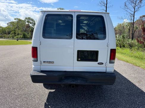 Used 2008 Ford E-250 and Econoline 250 RWD image 4