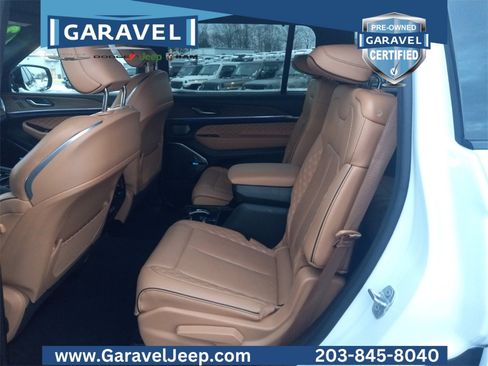 Used 2023 Jeep Grand Cherokee L Summit w/ Luxury Tech Group V image 26
