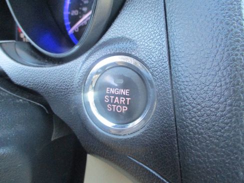 Used 2016 Subaru Outback 3.6R Limited image 17