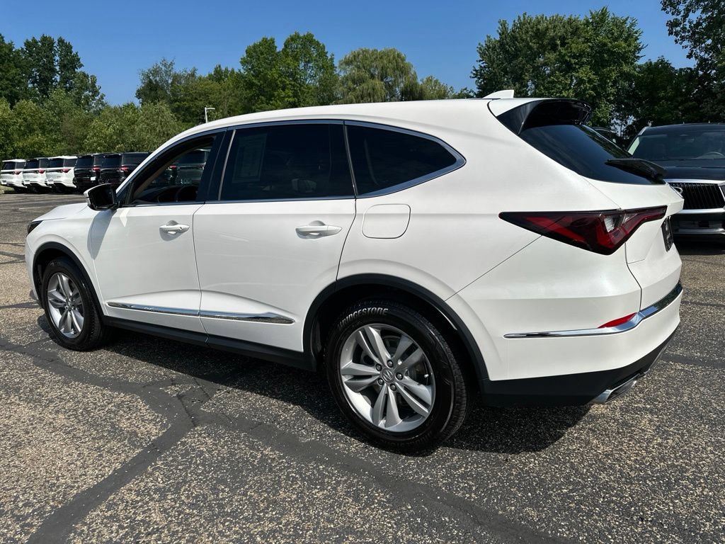 Used 2025 Acura MDX FWD image 10