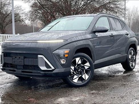 Certified 2024 Hyundai Kona SEL image 3