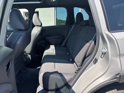 New 2026 Subaru Forester Premium AWD/4WD image 32