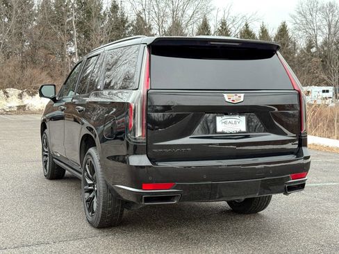 Used 2021 Cadillac Escalade Sport Platinum w/ LPO, ONYX Package image 4