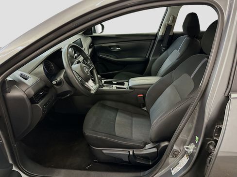 Used 2024 Nissan Sentra SV image 13