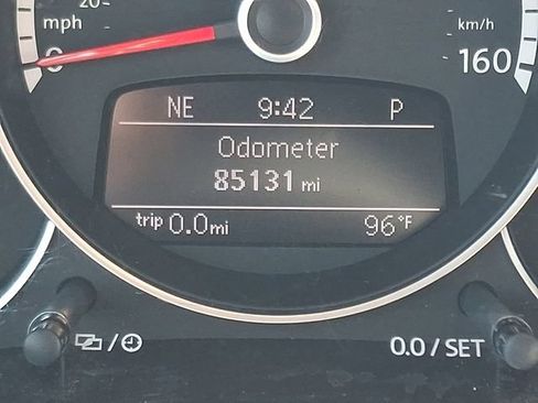 Used 2015 Volkswagen Beetle 1.8T FWD image 18