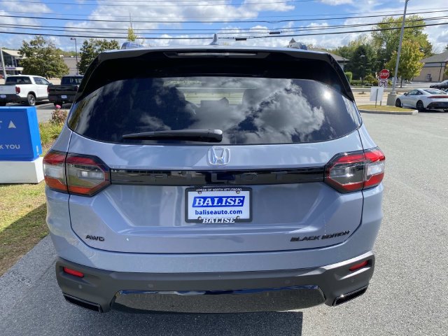 New 2026 Honda Pilot Black Edition image 4