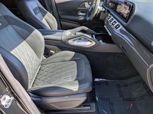 Used 2024 Mercedes-Benz GLS 63 AMG 4MATIC image 23