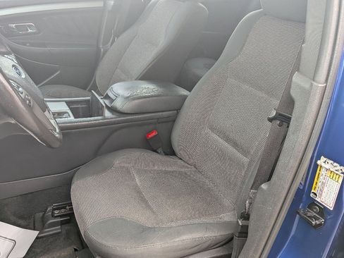 Used 2014 Ford Taurus SEL image 9