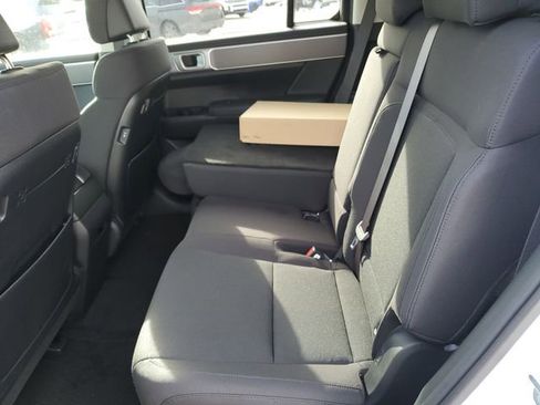 New 2026 Hyundai Santa Fe SE image 11