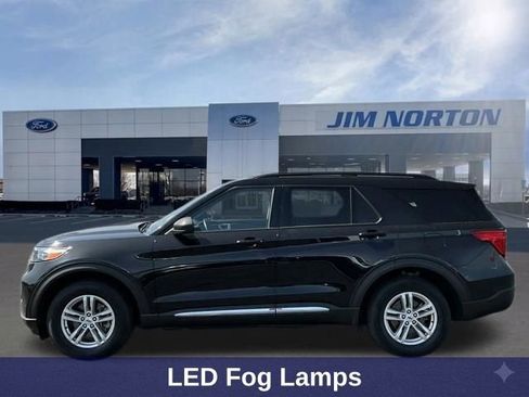 Used 2023 Ford Explorer XLT w/ Equipment Group 202A AWD/4WD image 8