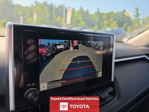 Certified 2024 Toyota RAV4 LE AWD/4WD image 19