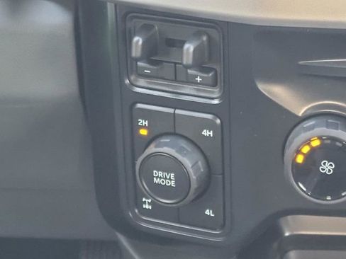 New 2026 Ford F250 XLT w/ FX4 Off-Road Package image 17