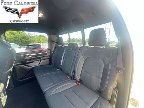 Used 2025 RAM 1500 Big Horn AWD/4WD image 31