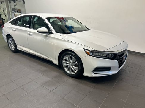 Used 2019 Honda Accord LX image 2