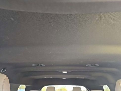 Used 2019 Ford Explorer XLT image 7