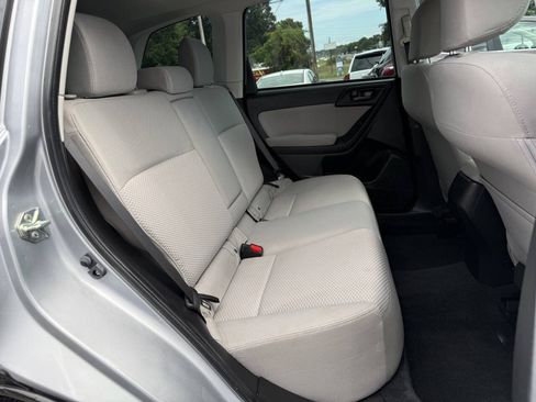 Used 2015 Subaru Forester 2.5i Premium AWD/4WD image 16
