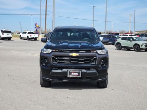Used 2023 Chevrolet Colorado LT w/ LT Convenience Package II image 2