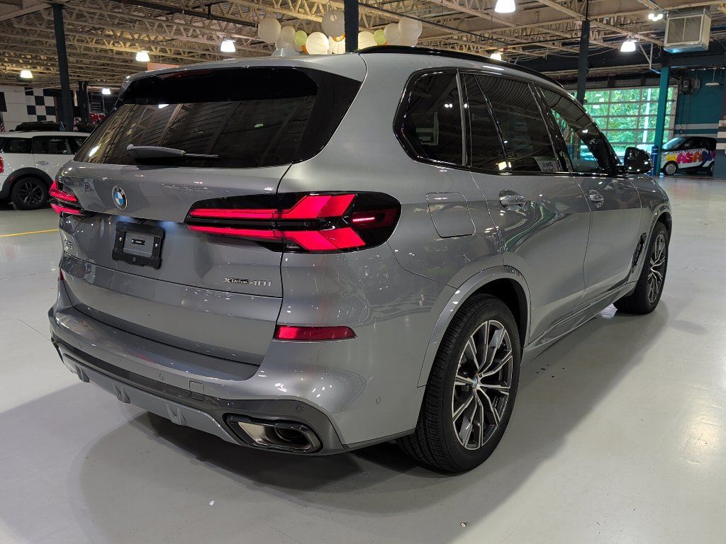 Certified 2026 BMW X5 xDrive40i w/ M Sport Package AWD/4WD image 9