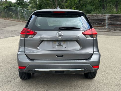 Used 2018 Nissan Rogue S AWD/4WD image 6