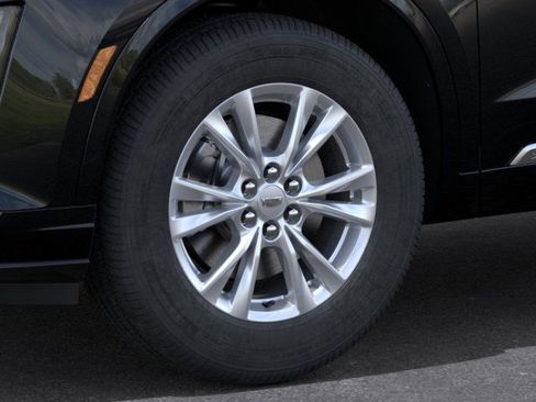 New 2025 Cadillac XT6 Luxury image 9