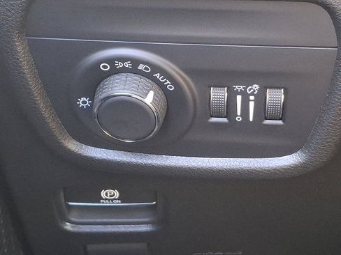 Certified 2024 Jeep Grand Cherokee Laredo image 22