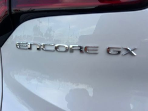 Used 2024 Buick Encore GX Sport Touring FWD image 34