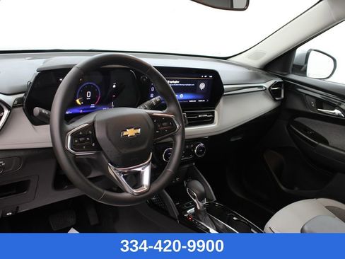 Used 2024 Chevrolet TrailBlazer LT w/ Convenience Package image 14