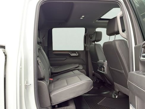 Used 2024 GMC Sierra 2500 Denali w/ Denali Reserve Package image 13