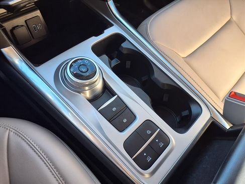 Certified 2022 Ford Explorer XLT w/ Equipment Group 202A image 14