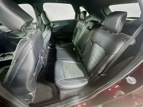 Used 2022 Ford Edge ST-Line image 25