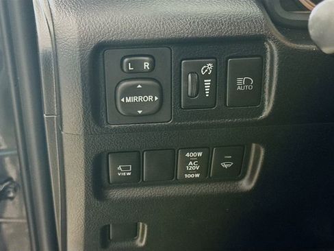 Used 2023 Toyota 4Runner Limited image 10