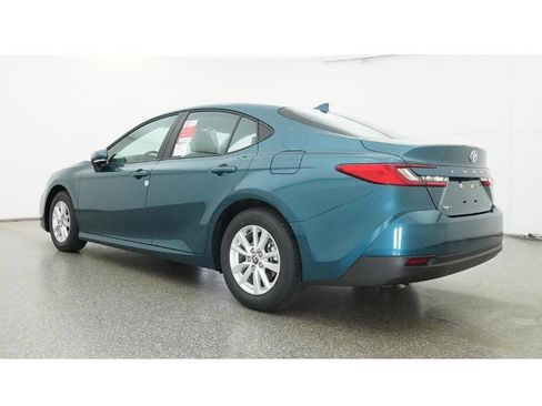 New 2026 Toyota Camry LE image 21